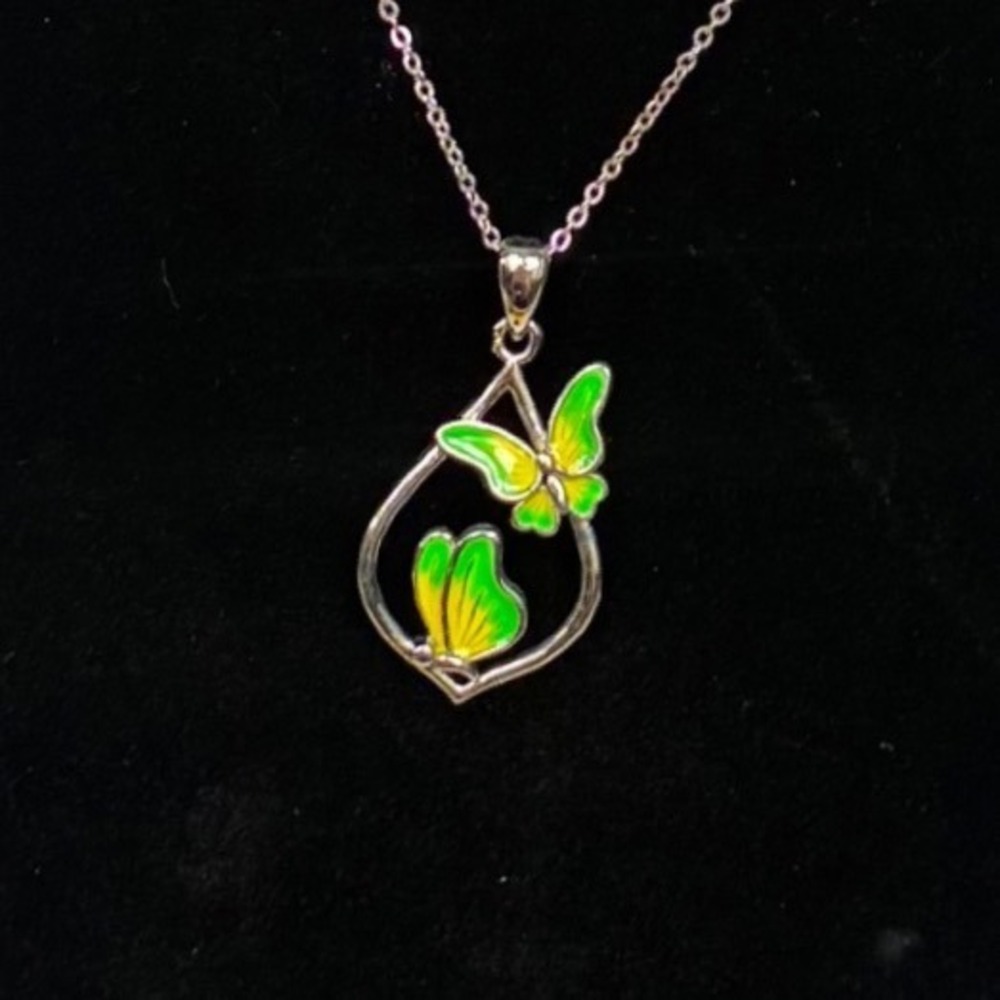 925 Sterling Silver Butterfly Enamel Pendant Necklace Teardrop Vintage Style
